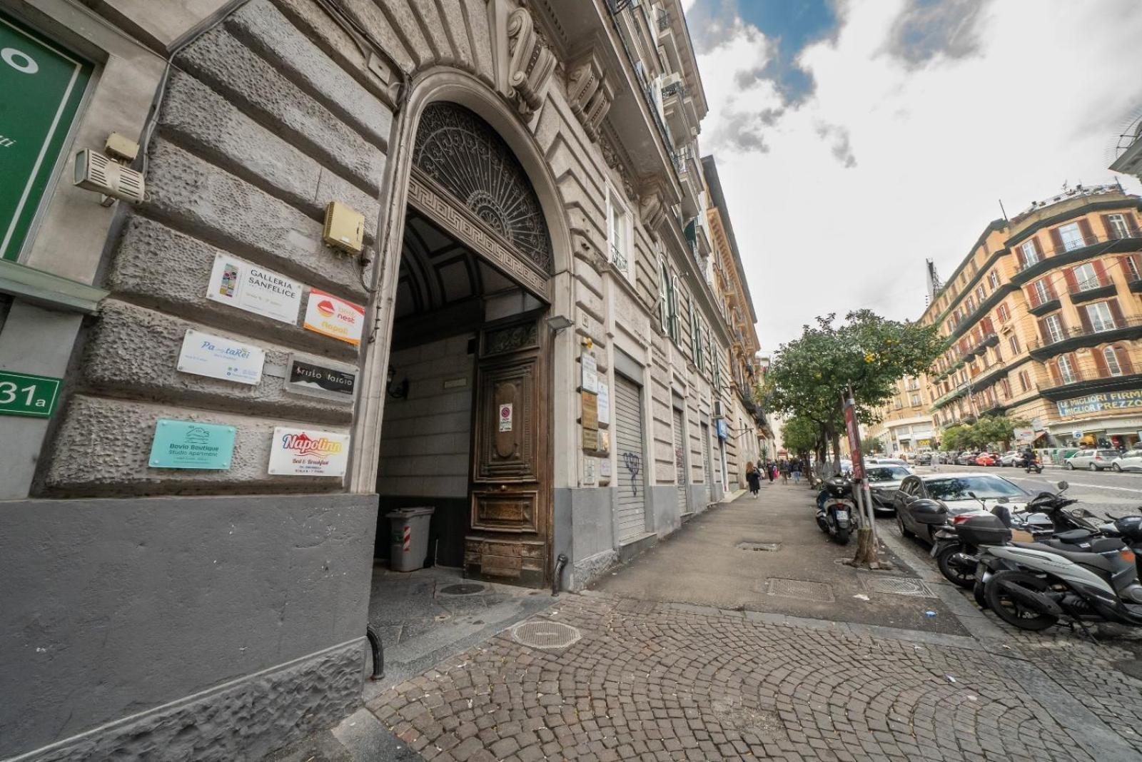 Bovio Boutique Studio Apartment Neapel Exterior foto