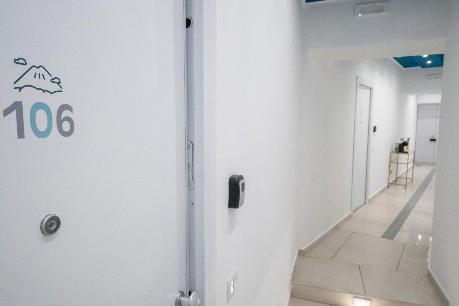 Bovio Boutique Studio Apartment Neapel Exterior foto